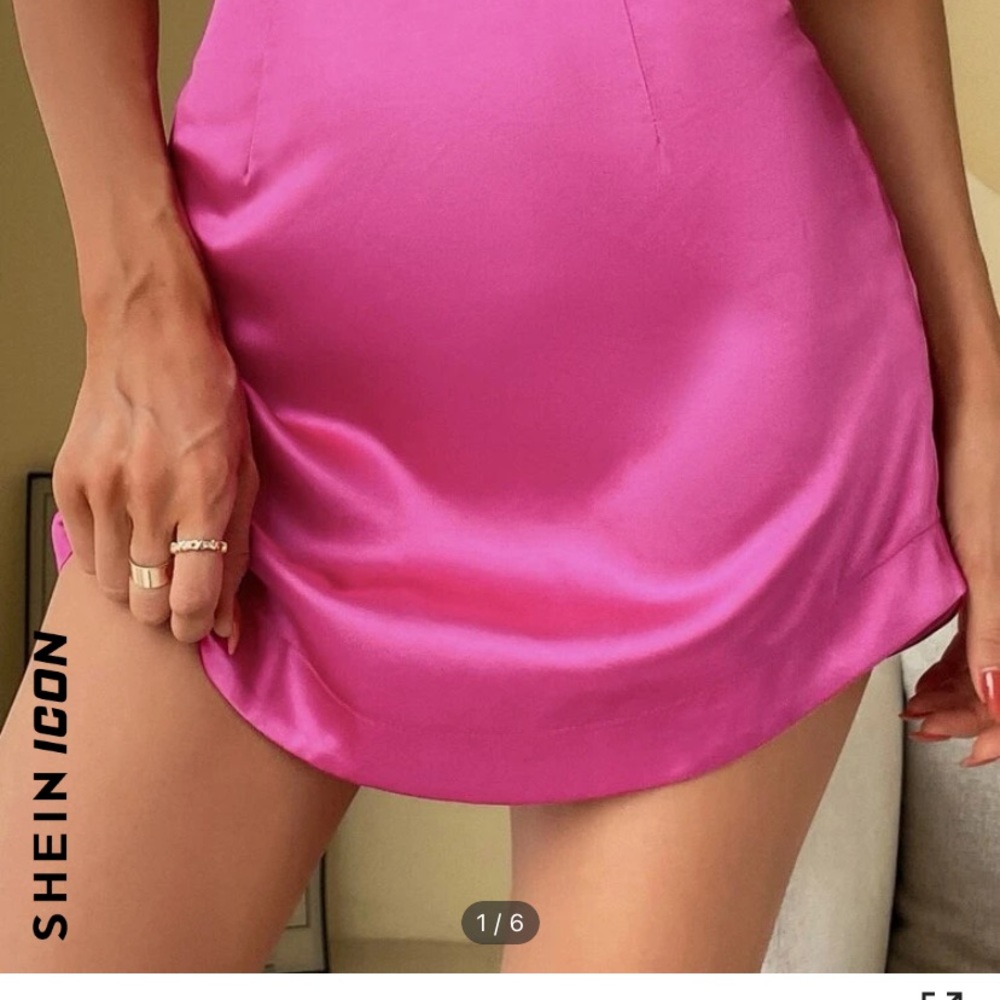 Shein sz M (runs small) mini skirt.